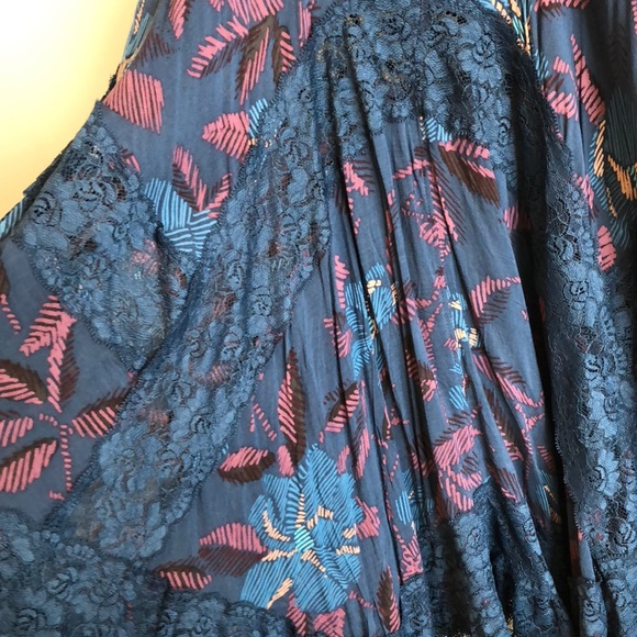 🌼🌻 Free People Flowy Tunic 🌻🌼 - Picture 2 of 5